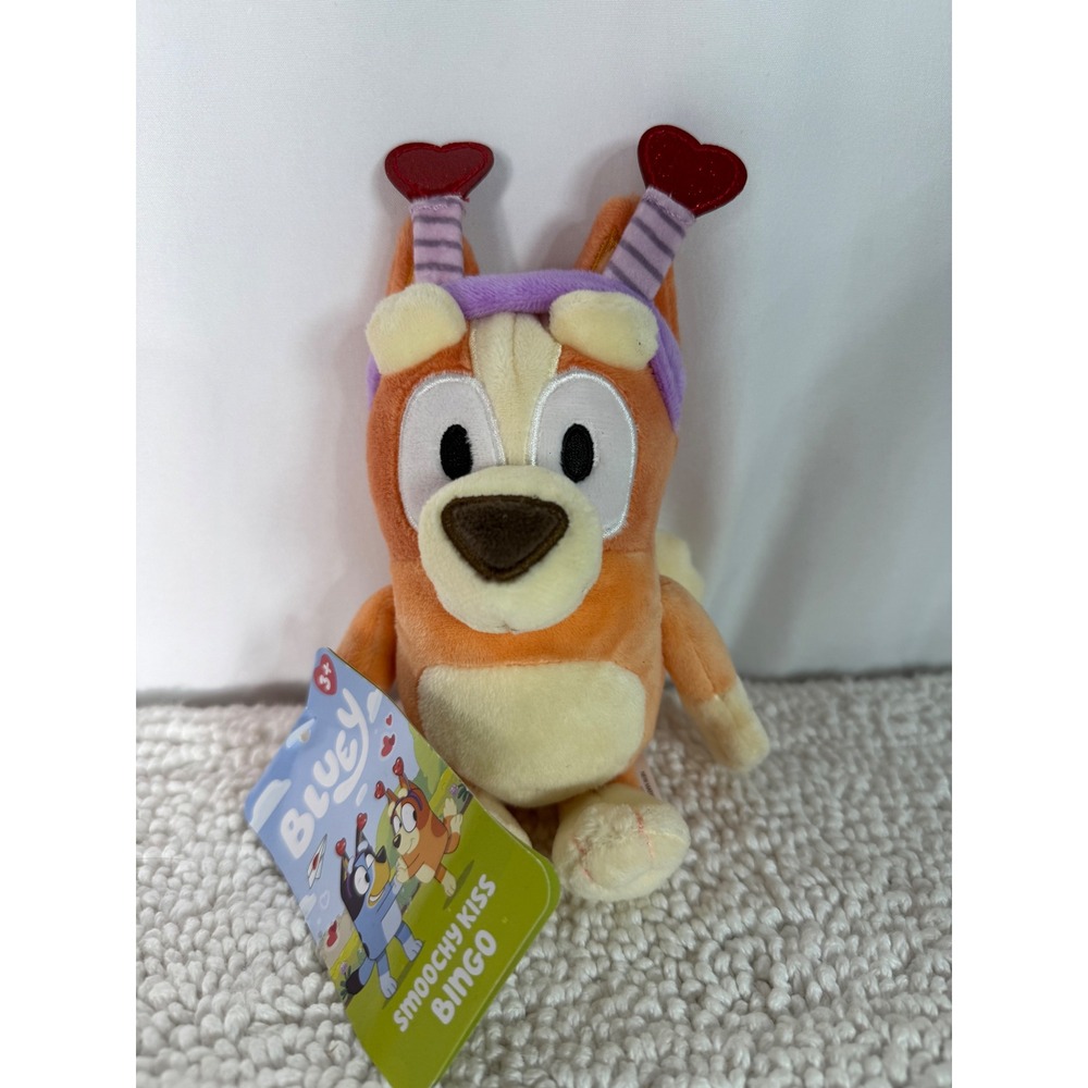 Bluey Smoochy Kiss Bingo Plush Valentine Heart Headband Moose Toys 8 Inch NWT